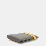 Cartera de hombre de piel combinada con protección RFID en verde