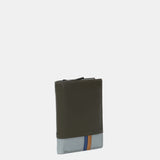 Cartera de hombre de piel con protección RFID en verde