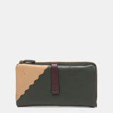 Large wallet in green two-tone leather
