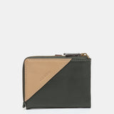 Small wallet in green two-tone leather