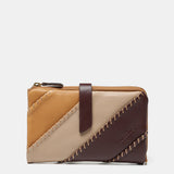 Medium leather wallet in camel tones