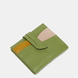 Tarjetero en piel verde