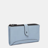 Cartera grande de piel azul claro