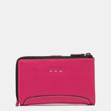 Cartera mediana de piel fucsia