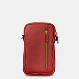 Handytasche aus rotem Leder.