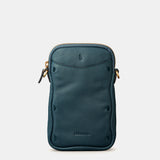 Handytasche aus blauem Leder.