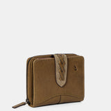 Piccola borsa da donna in pelle verde.