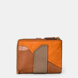 Small women's wallet in cognac leather.
