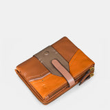 Small women's wallet in cognac leather.