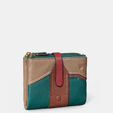 Small women's wallet in green leather.