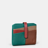 Women's cardholder in green leather.