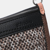 Bandolera media luna de tweed en marrón