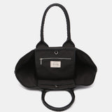 Schwarze Shopper-Tasche aus recycelten Materialien.