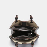 Bolso de mano troquelado en materiales reciclados negro
