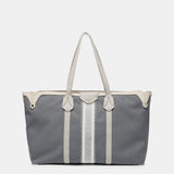 Shopper-Tasche aus grauem Recyclingmaterial.