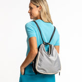 Bolso - mochila en materiales reciclados gris