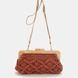 Tasche aus Terrakotta-Macramé.