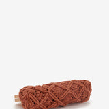 Tasche aus Terrakotta-Macramé.