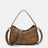 Bolso de hombro pequeño en materiales reciclados verde