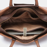 Bolso de hombro en materiales reciclados marrón