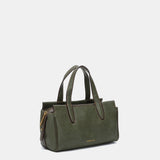 Bolso de mano en materiales reciclados verde