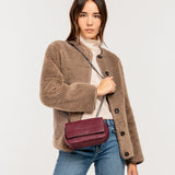 Piccola borsa a tracolla in materiali riciclati bordeaux