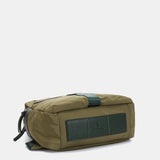 Mochila en materiales reciclados verde