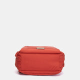 Rucksack aus rotem Stoff