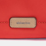 Rucksack aus rotem Stoff