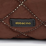 Gesteppte Handtasche in Braun.