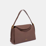 Bolso de hombro en materiales reciclados marrón