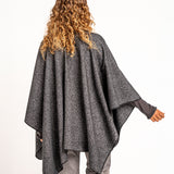 Poncho en negro