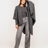 Poncho en negro