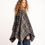 Poncho a cuadros negro