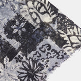 Pañuelo de lana con estampado abstracto negro