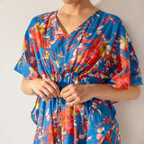 Caftano in cotone con stampa floreale blu