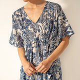 Caftano in cotone con stampa floreale blu