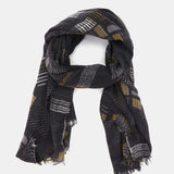 Pañuelo de lana con estampado geométrico negro