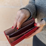Cartera grande en piel roja